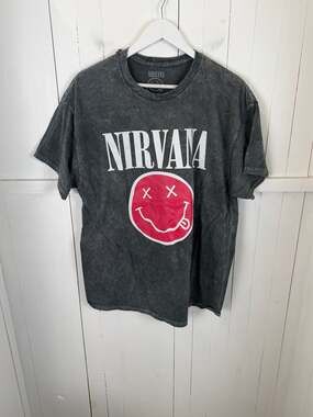 Nirvana Gray T-Shirt Men’s Large 100% Cotton Pre-Owned